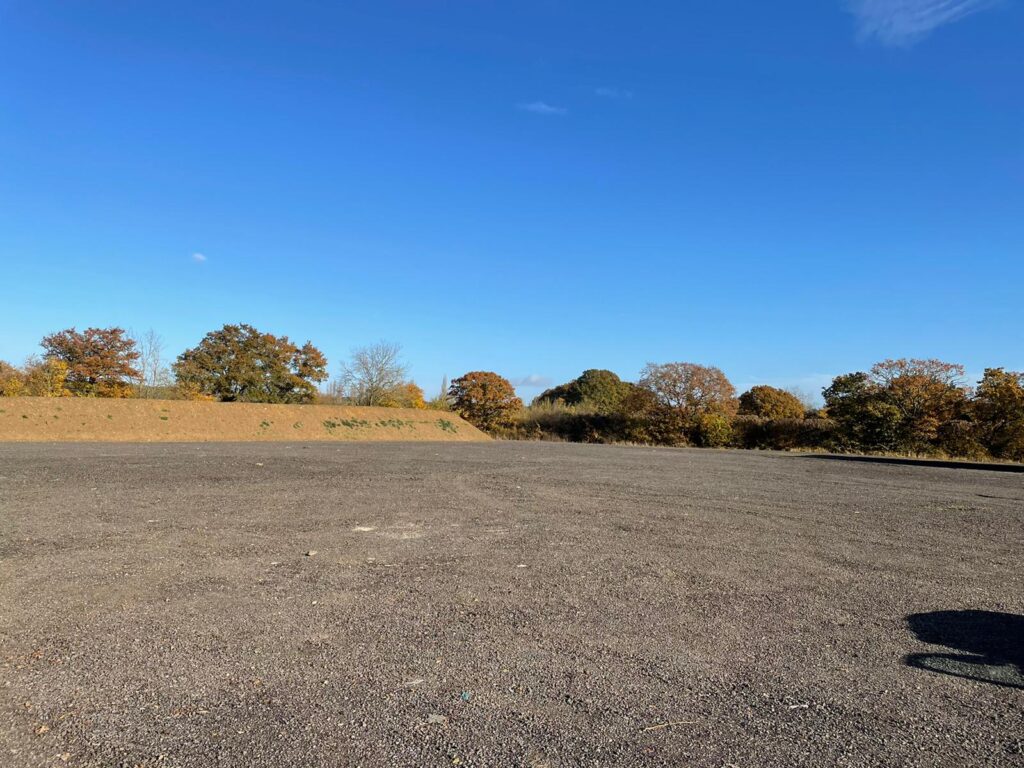 20ft Containers to Let at Margaret Roding, Essex Howie, Kent and Co