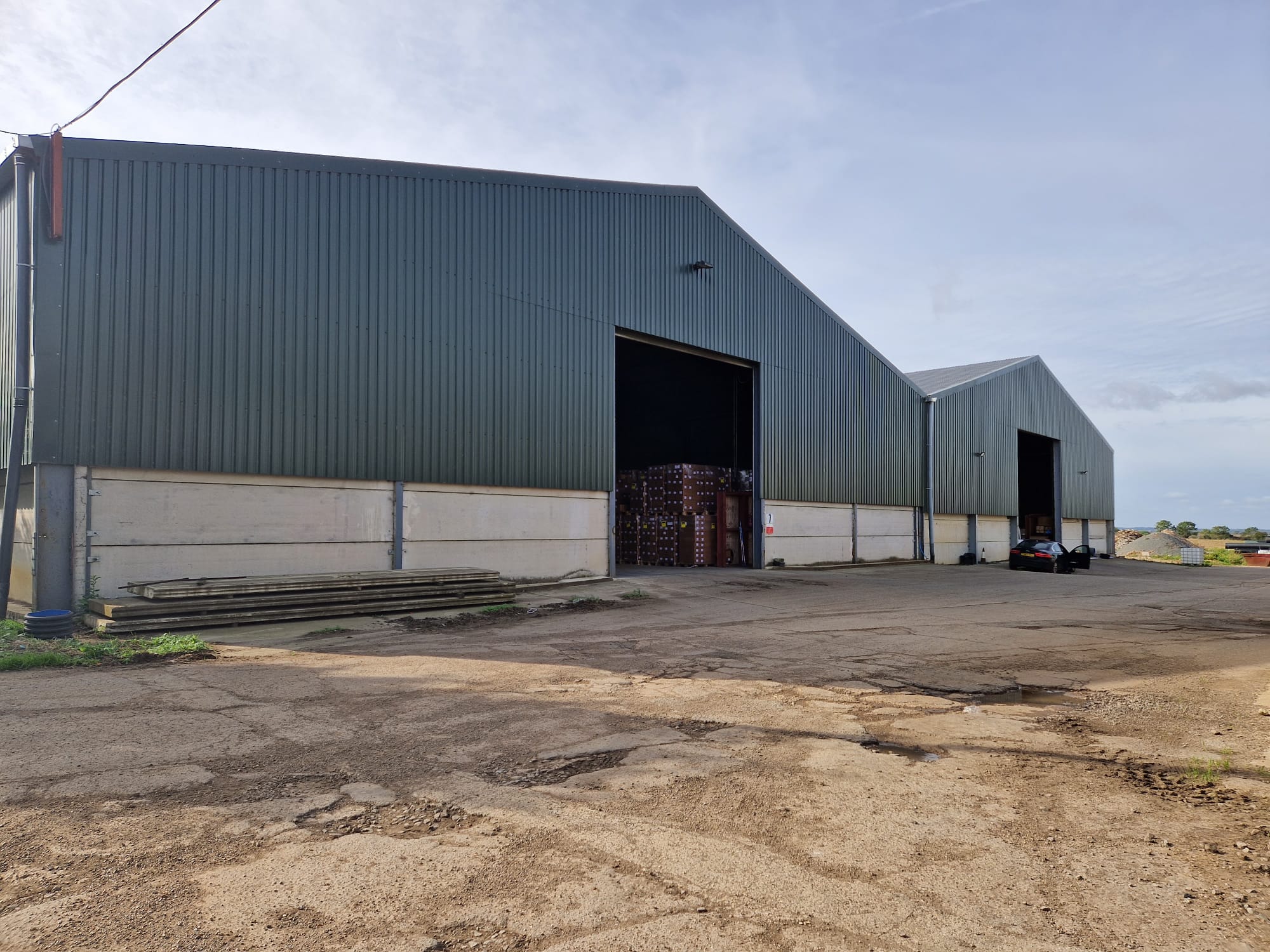Various Storage Warehouses to Let near St Neots, Cambridgeshire
