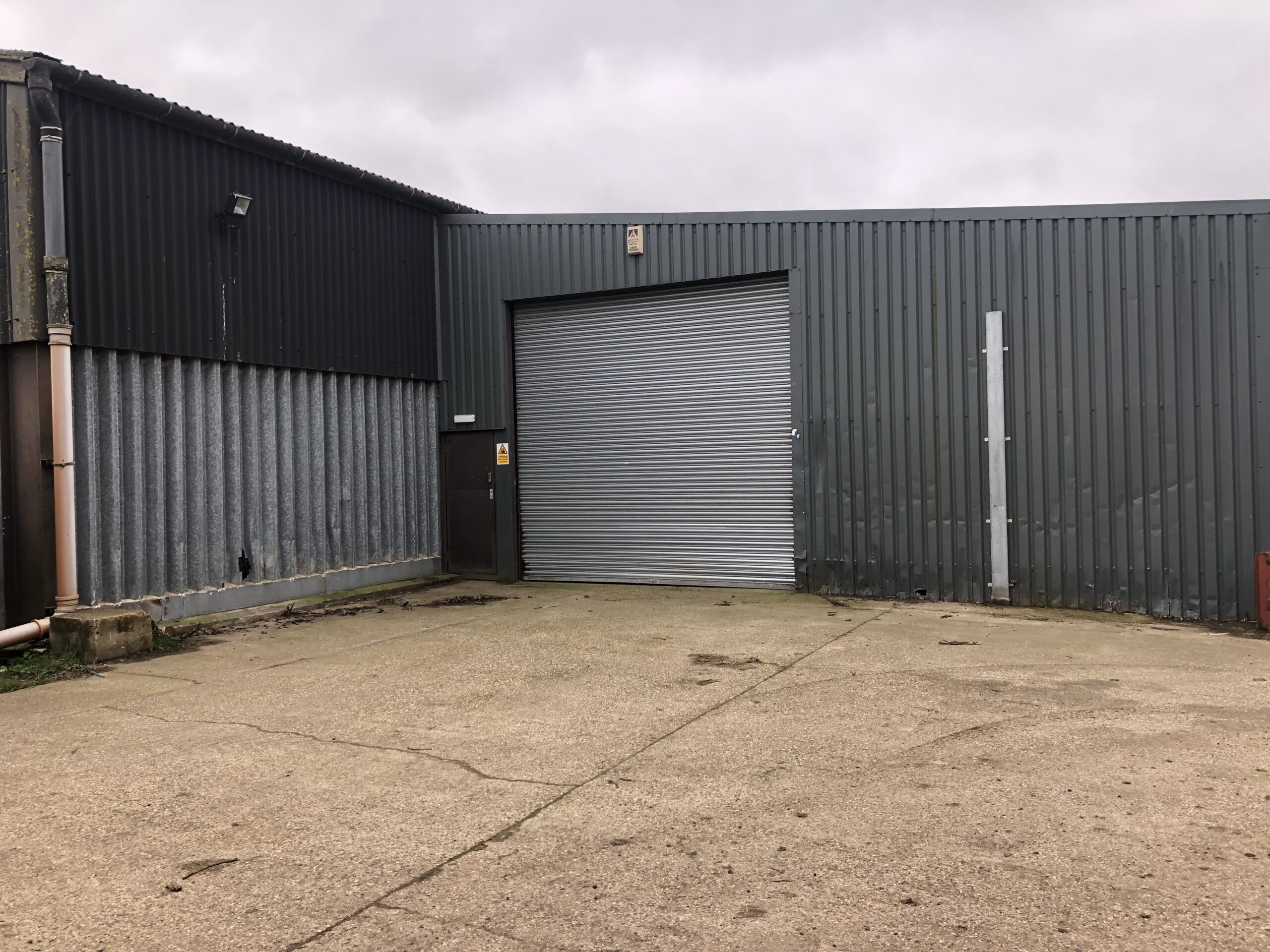 Warehouse with Yard to Let near Tilbury, Essex